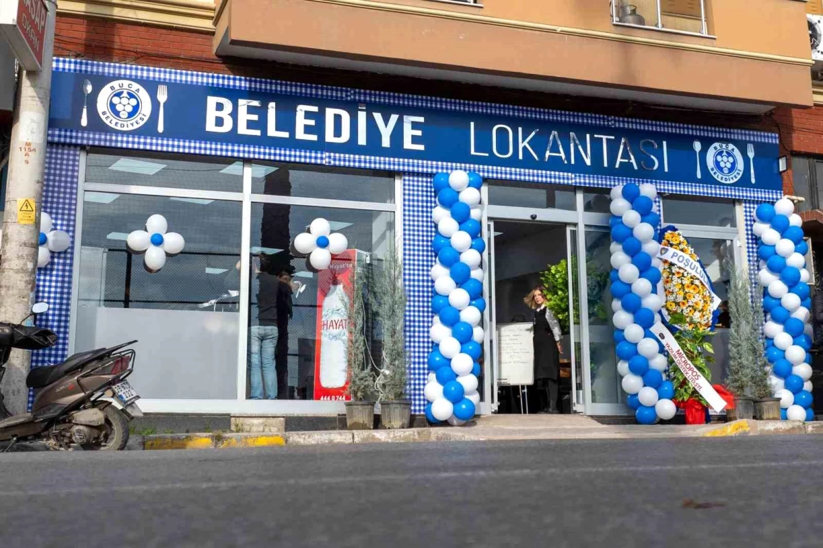İzmir\'de Belediye Lokantası Hizmete Açıldı