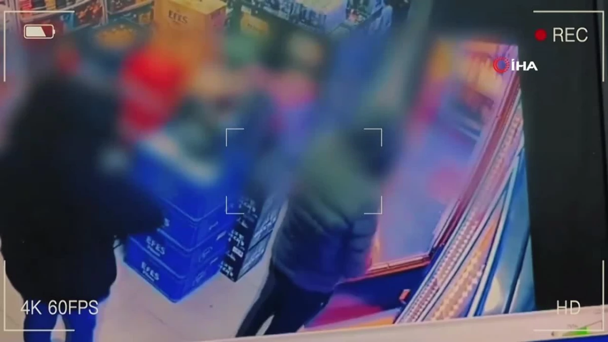 Kredi kartı düşüren şahsın kartıyla alışveriş yapanlar kamerada yakalandı