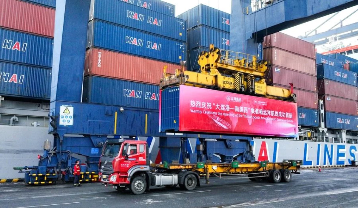 Çin\'in Dalian Limanı, Güney Amerika\'ya düzenli konteyner gemisi rotası başlattı