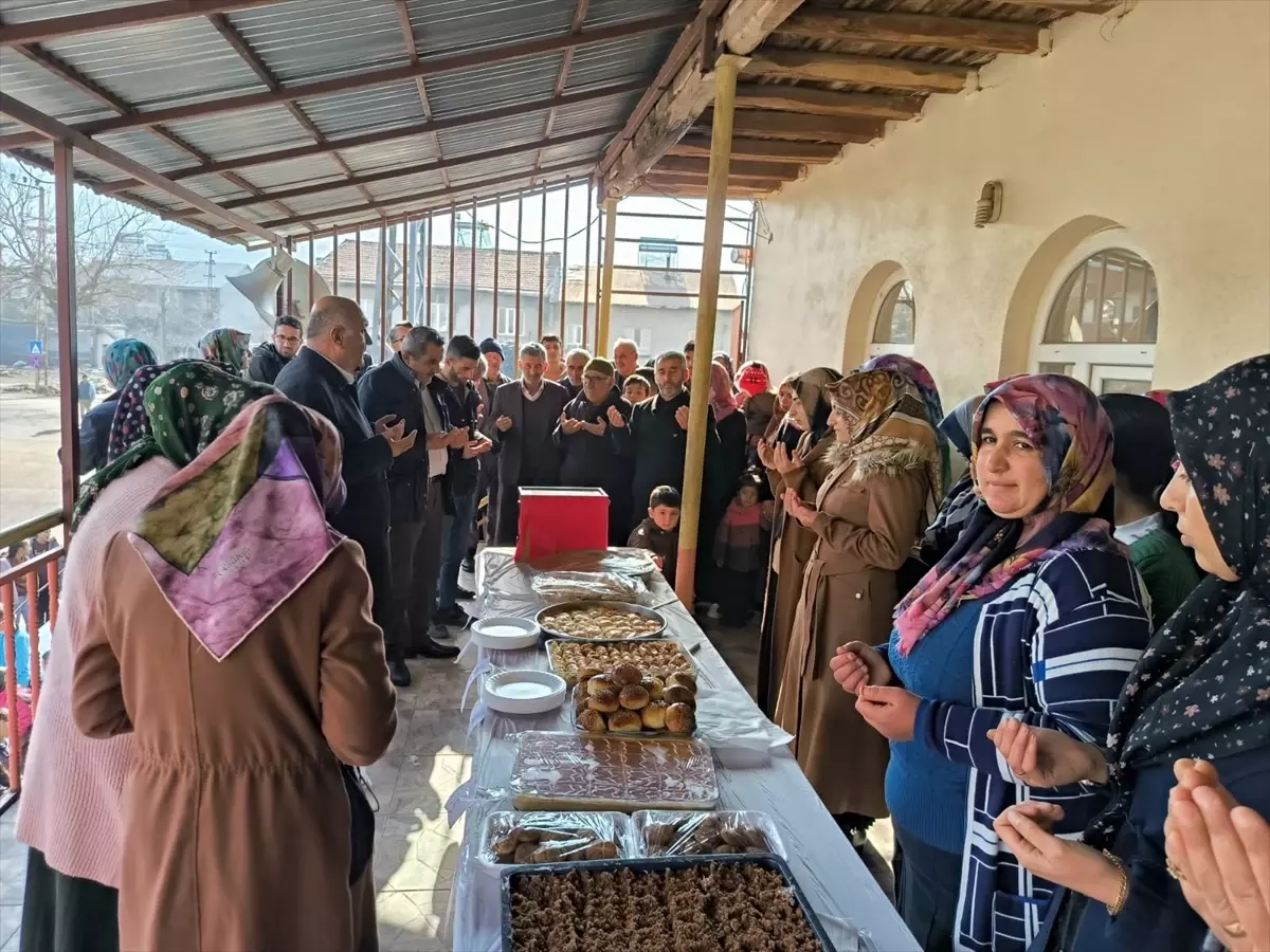 Malatya\'da İsrail saldırısı altındaki Gazze\'ye yardım için kermes düzenlendi