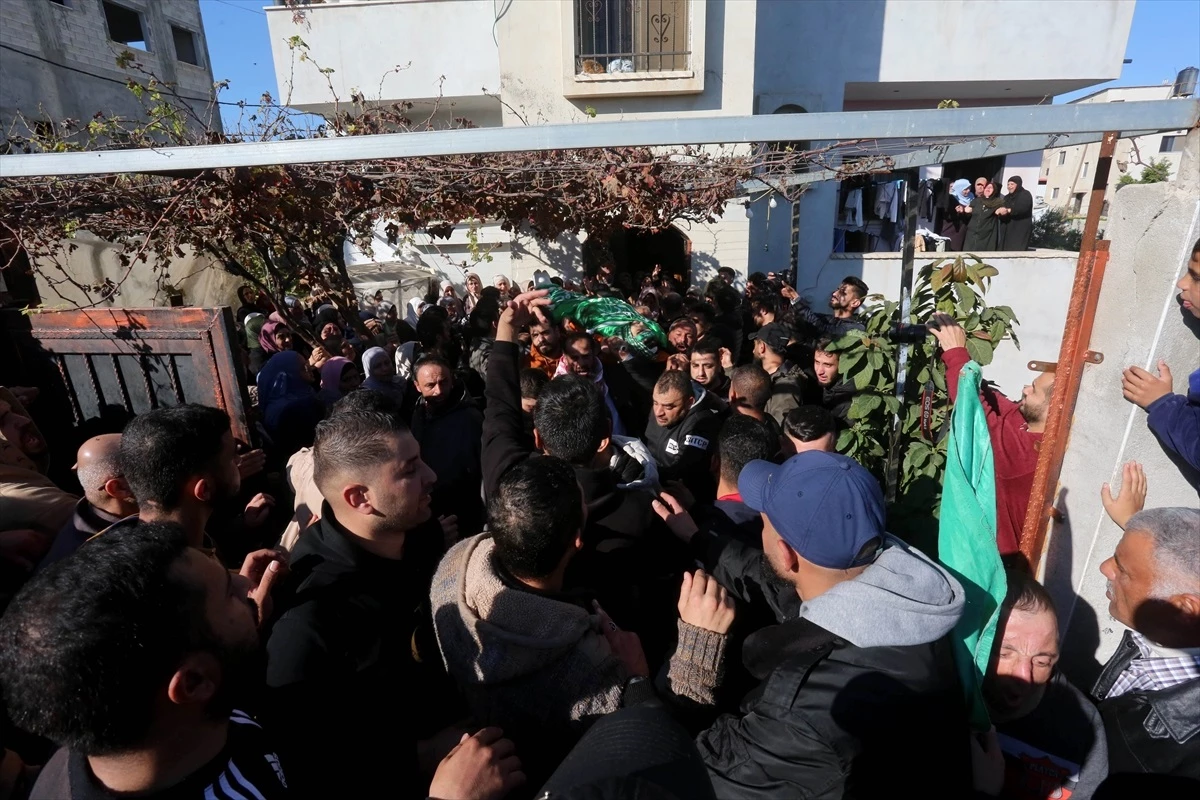 İsrail güçleri, Batı Şeria\'nın Tamun beldesinde bir Filistinliyi öldürdü