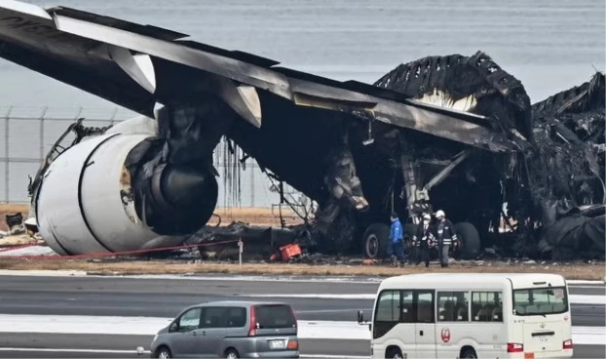 Japan Airlines, çarpışma sonucu alev alan uçaktan 100 milyon dolar zarar bekliyor