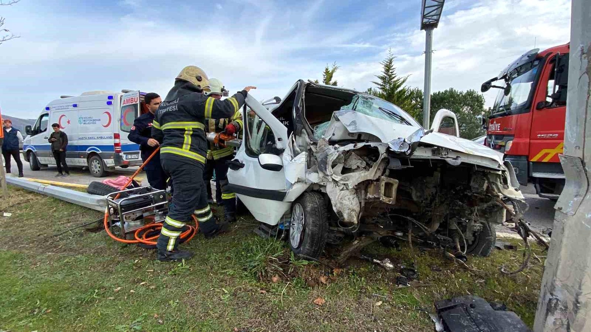 Kocaeli\'de Kanser Tedavisi Gören Baba Kazada Hayatını Kaybetti