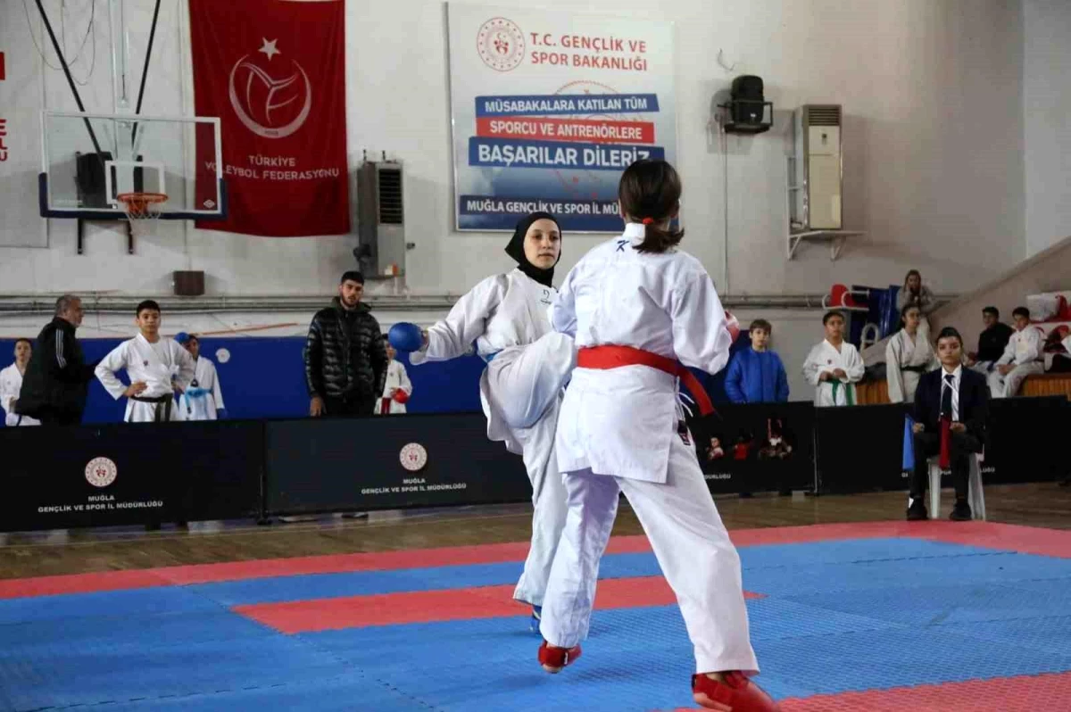 Muğla\'da Okul Sporları Kick Boks Birinciliği Düzenlendi