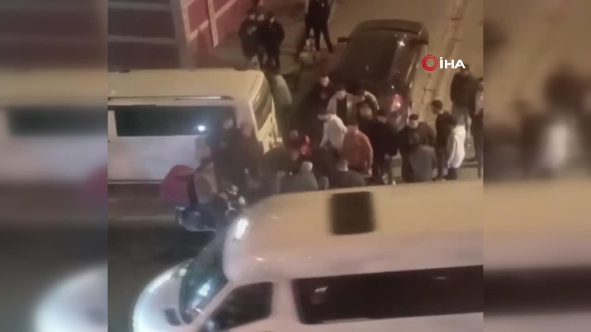 Esenyurt\'ta aracına binmek isteyen vatandaş silahlı saldırının hedefi oldu