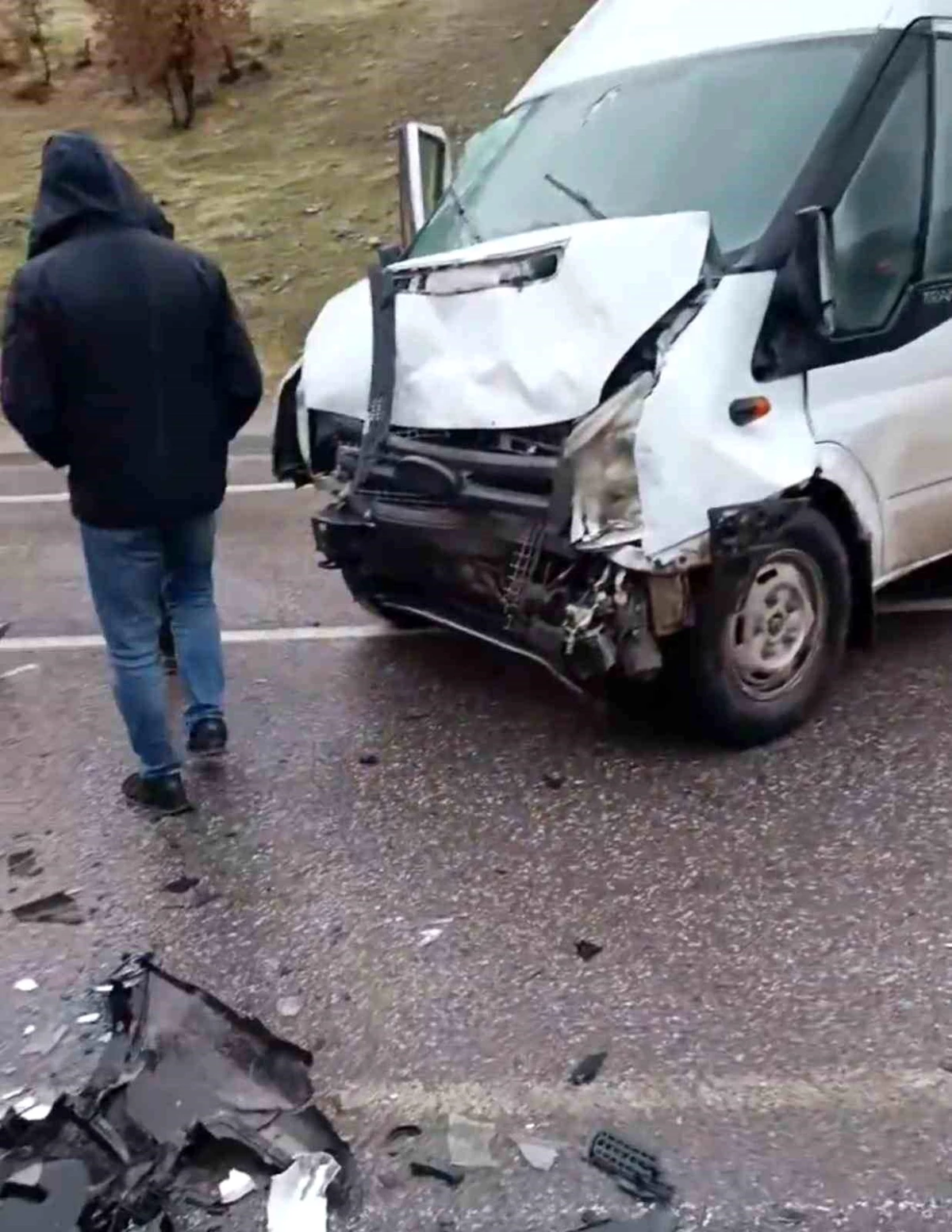 Şırnak\'ta iki yolcu minibüsü çarpıştı, 12 kişi hafif yaralandı