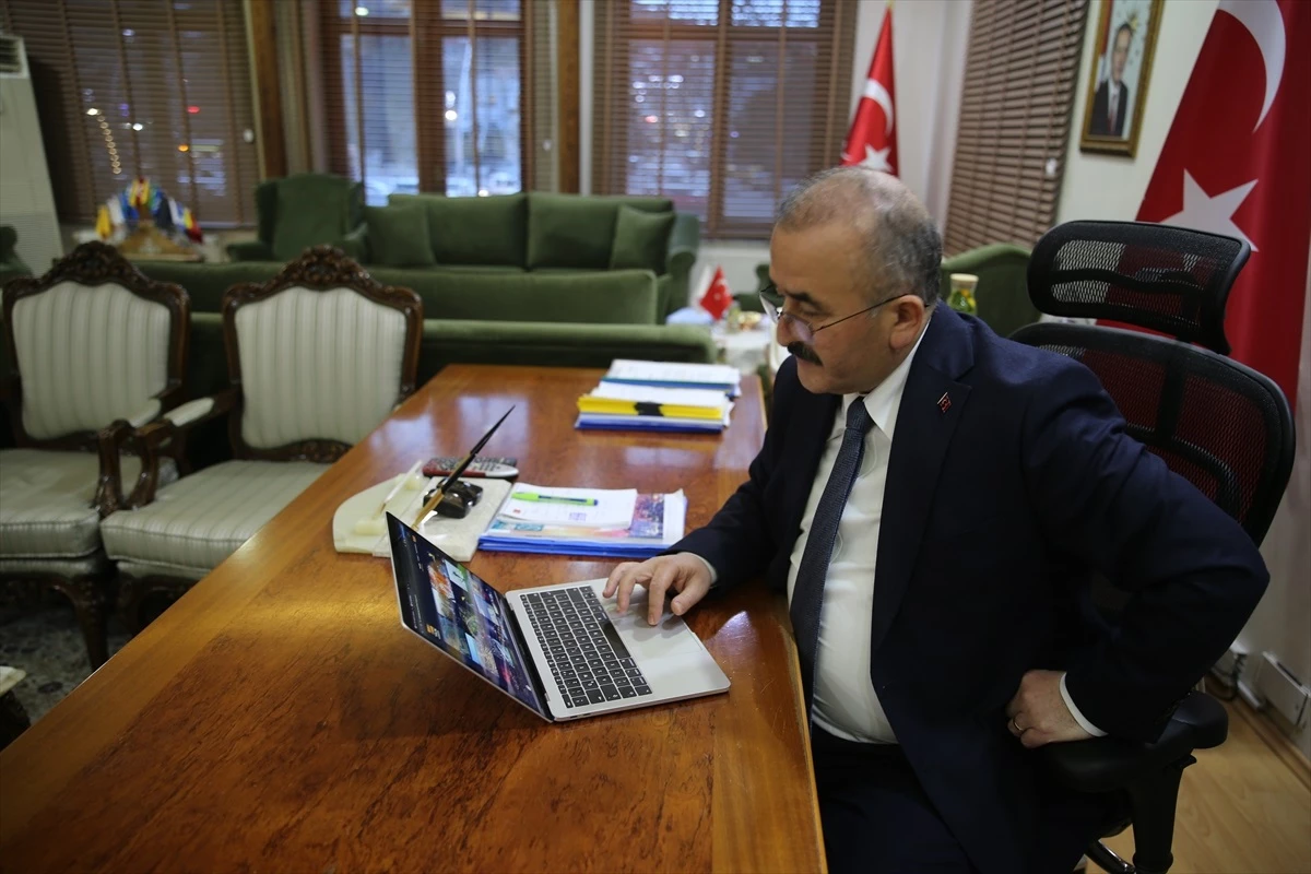 Tokat Valisi Numan Hatipoğlu, 2023\'e damga vuran fotoğrafları oyladı