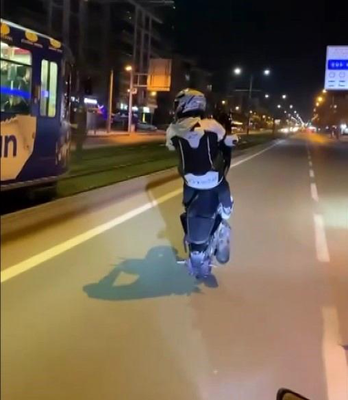 Gaziantep\'te Akrobatik Hareket Yapan Sürücüye 18 Bin 500 TL Cezai İşlem