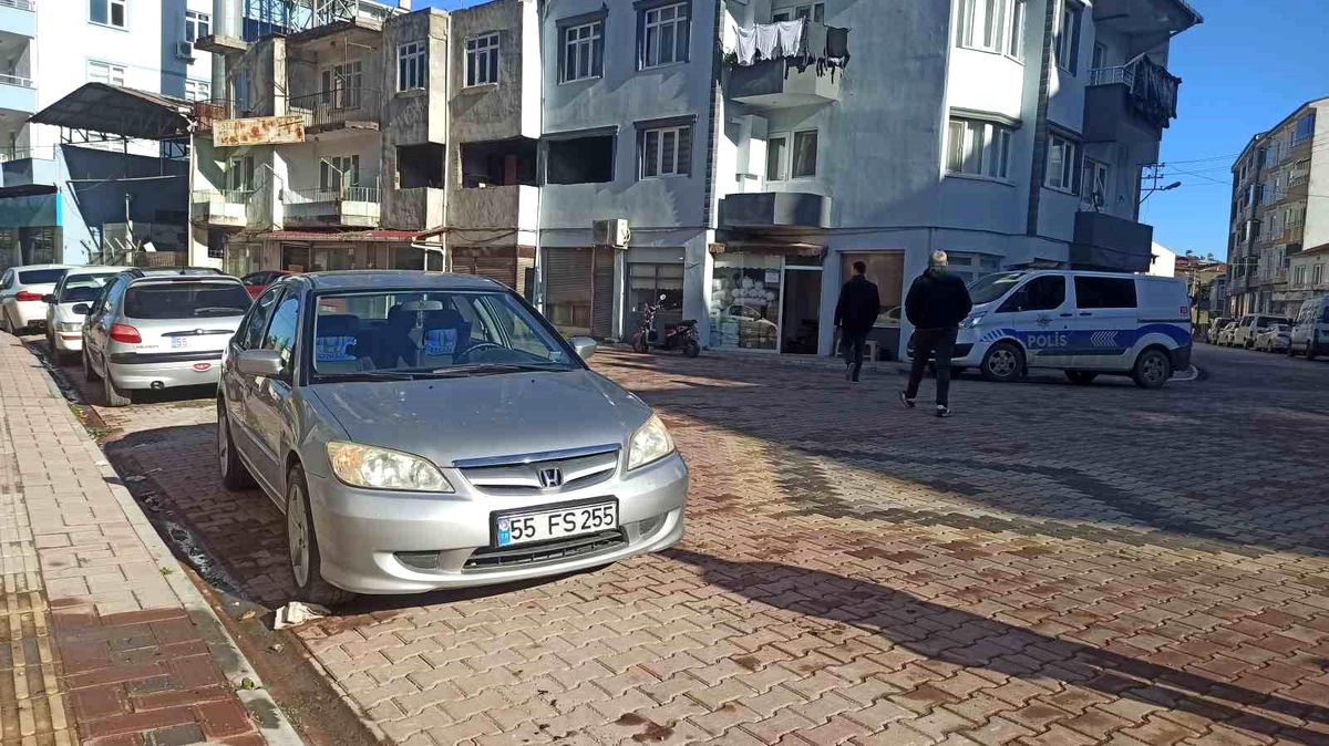 Samsun\'da Yaya Kazası: Otomobil Yayanın Ayağının Üstünden Geçti