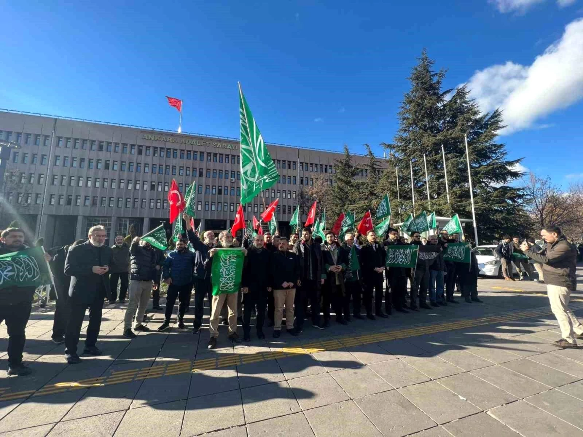 Ankara Filistin Dayanışma Platformu Üyeleri Basın Açıklaması Yaptı