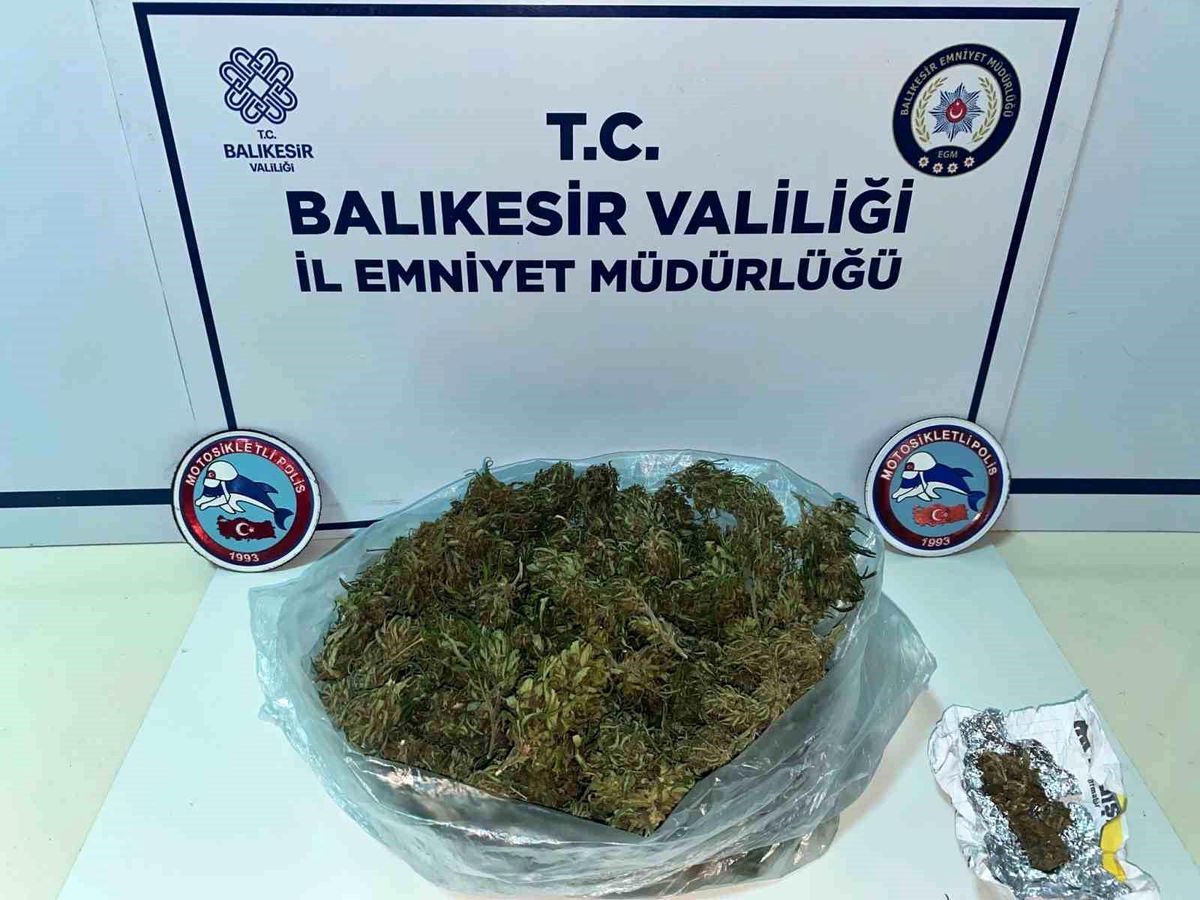 Bandırma\'da araçta uyuşturucu ele geçirildi