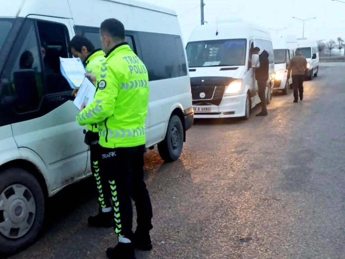 Bayburt\'ta öğrenci servisleri denetlendi