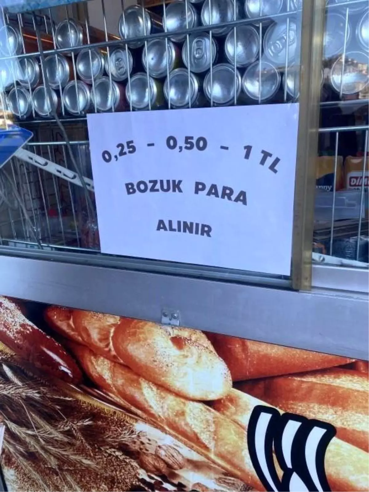 Zonguldak\'ta Bozuk Para Sıkıntısı: Esnaflar Yazı Asarak Çözmeye Çalıştı