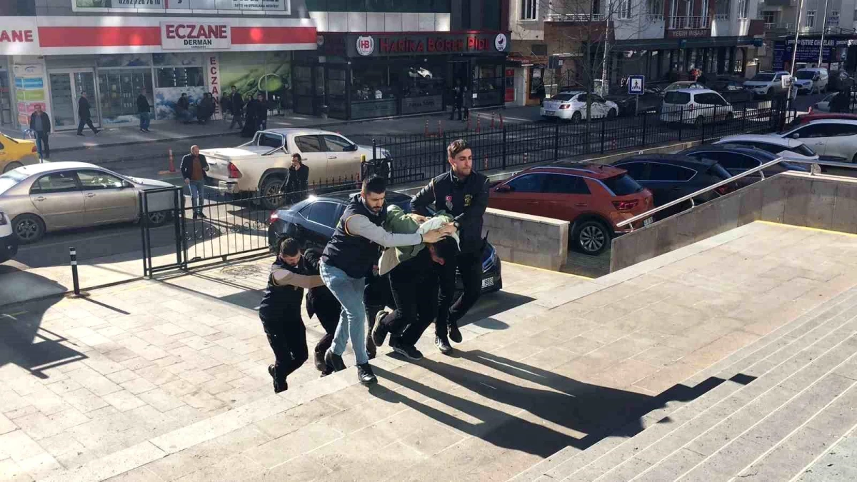 Çerkezköy\'de İşyerine Kurşun Yağdırıldı, Şüpheliler Yakalandı