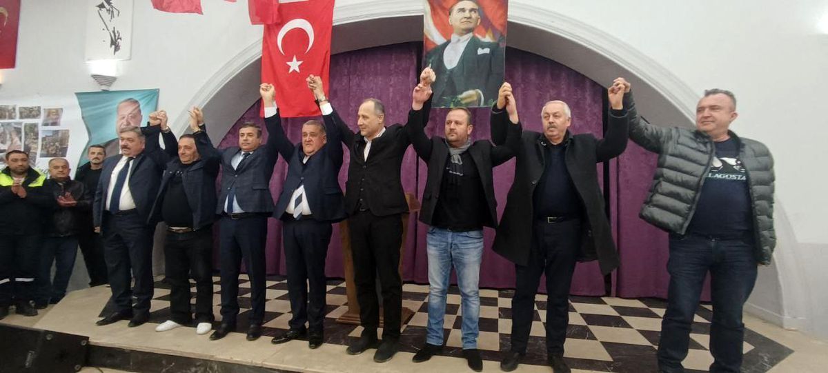 Bartın Belediye Başkanı Hüseyin Fahri Fırıncıoğlu, 3. kez dede olduğu gün adaylığını açıkladı