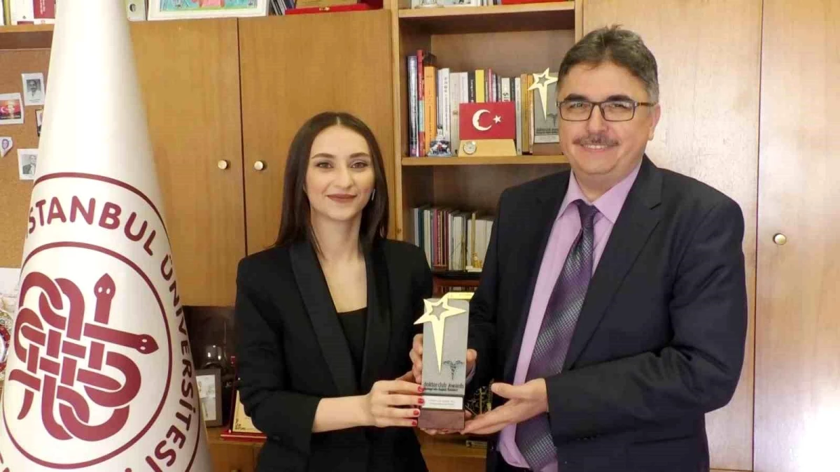 Doktorclub Özel Ödülü İhlas Haber Ajansı Muhabiri Hasibe Karadağ\'a Verildi