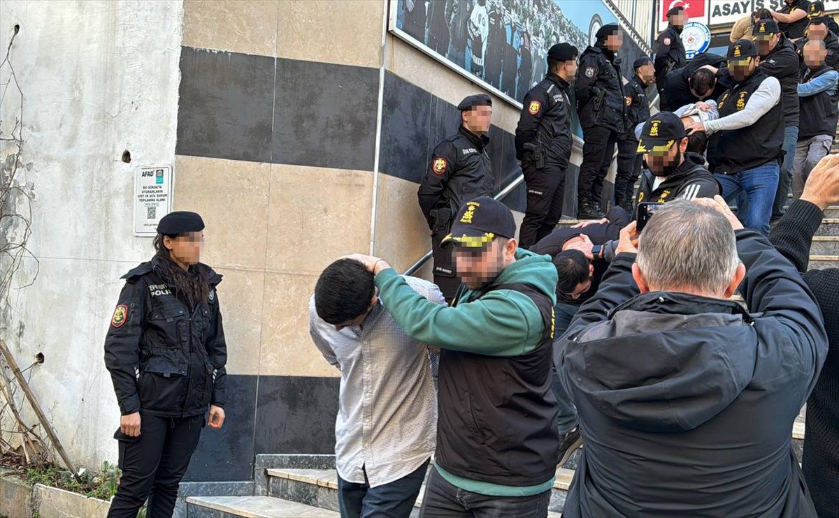 İstanbul Eyüpsultan\'da polise ateş açılması: 10 şüpheli adliyeye sevk edildi