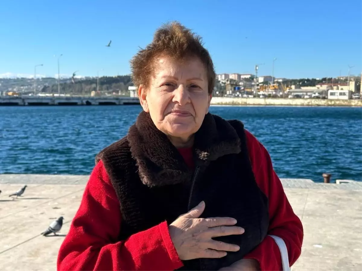 Sinop\'ta yaşayan Selma Teker, 13 yıldır kuşları yemliyor