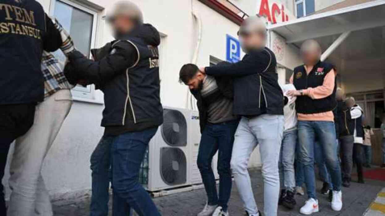 İsrail adına casusluk yaptıkları iddiasıyla gözaltına alınan şüphelilerden 15'i tutuklandı