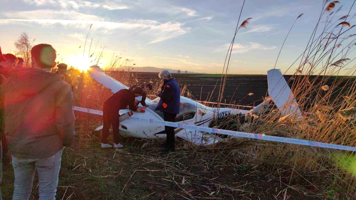 Bursa\'da eğitim uçağı mecburi iniş yaptı: Pilot hafif yaralı