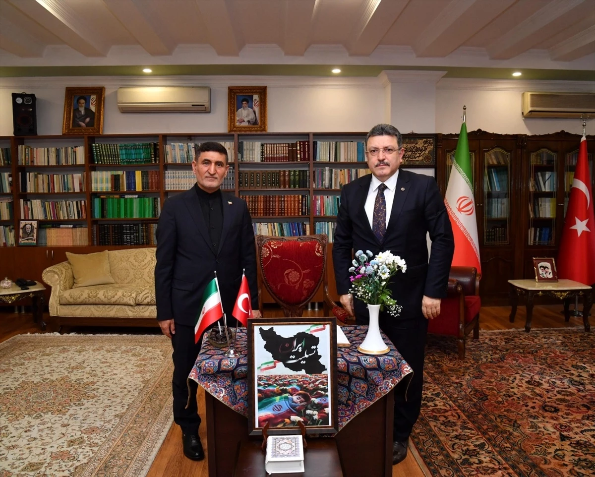 Ortahisar Belediye Başkanı İran Başkonsolosuna taziye ziyaretinde bulundu