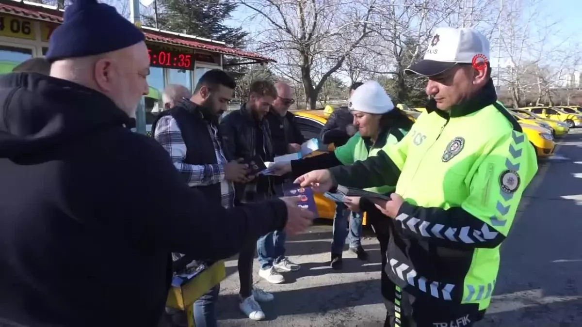 Polis ekiplerinden sürücülere kurallara uyum uyarısı