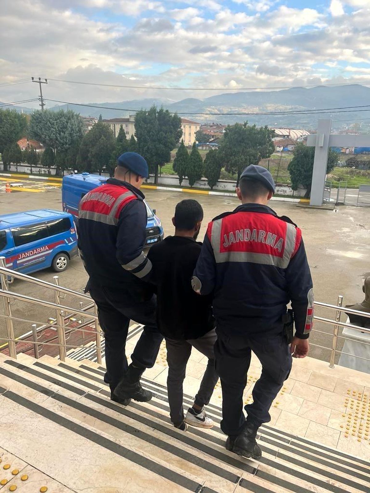 Sakarya\'da 631 Şüpheli Yakalandı