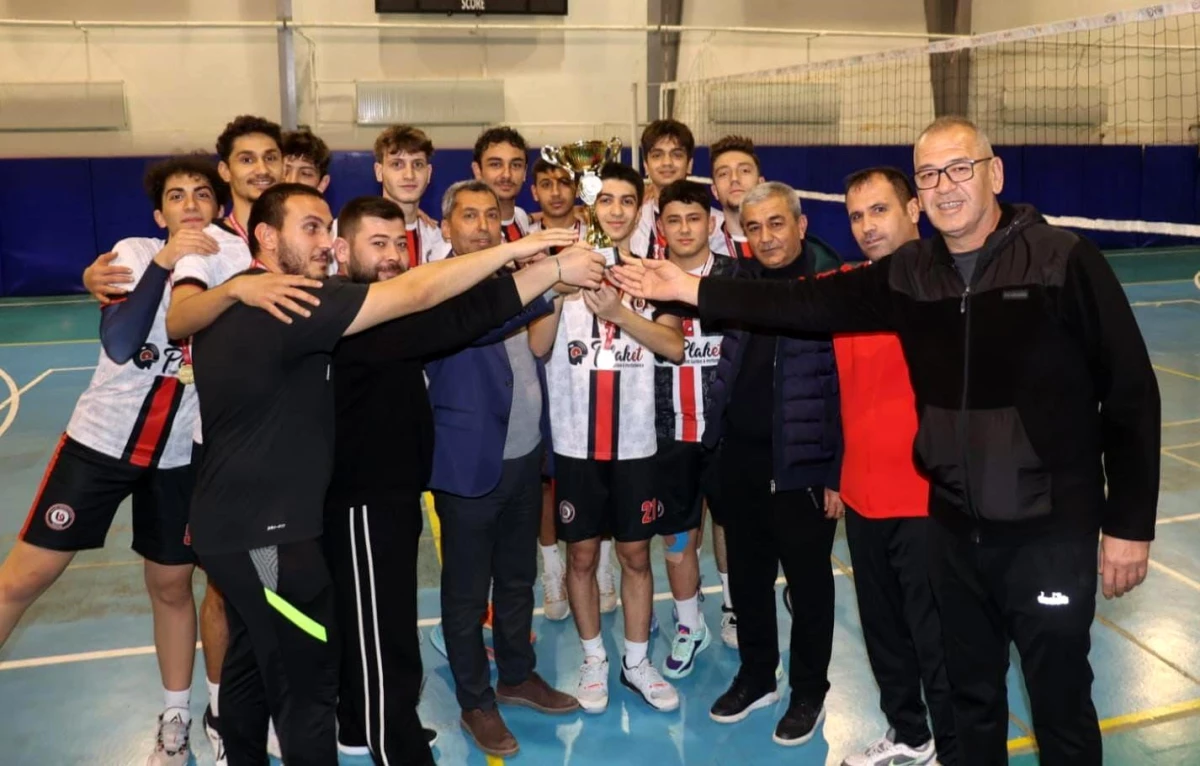Koçarlı Belediyespor Genç Erkekler Voleybol Takımı 2. Kez Aydın İl Şampiyonu