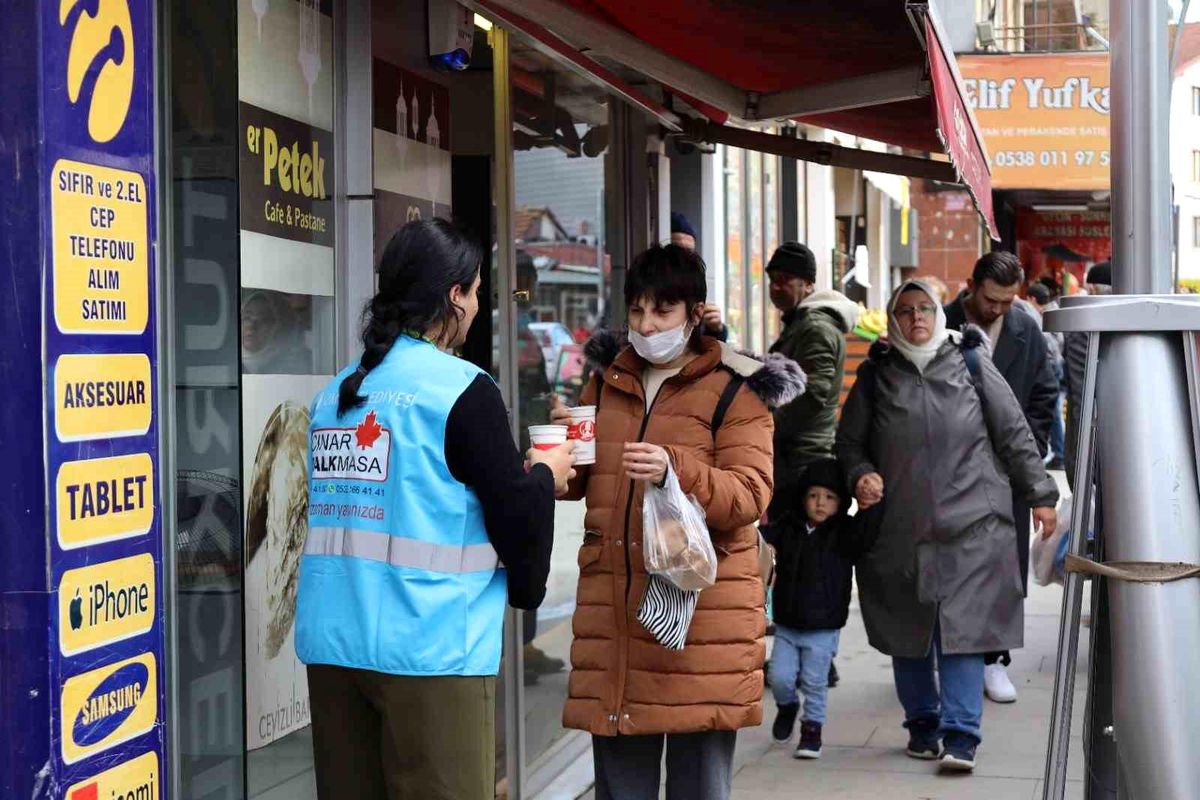 İzmit Belediyesi, Bekirdere Mahallesi\'nde \'Sen Anlat İzmit\' programı düzenledi
