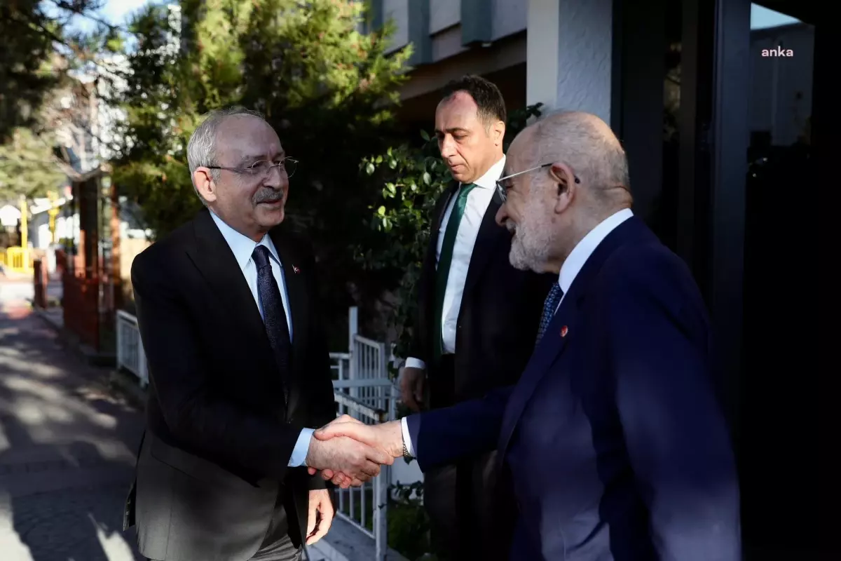 Saadet Partisi Genel Başkanı Temel Karamollaoğlu, CHP Genel Başkanı Kemal Kılıçdaroğlu\'nu ziyaret etti