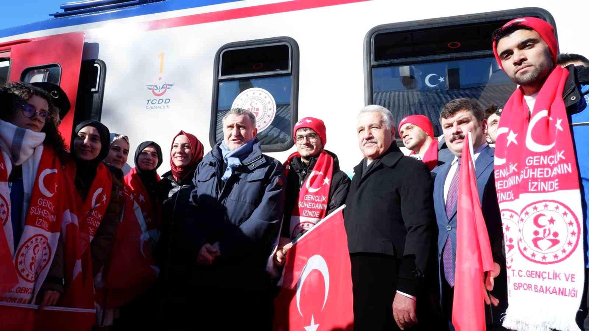 Sarıkamış Şehitlerini Anma Programı kapsamında Sarıkamış Ekspresi İstasyona Vardı