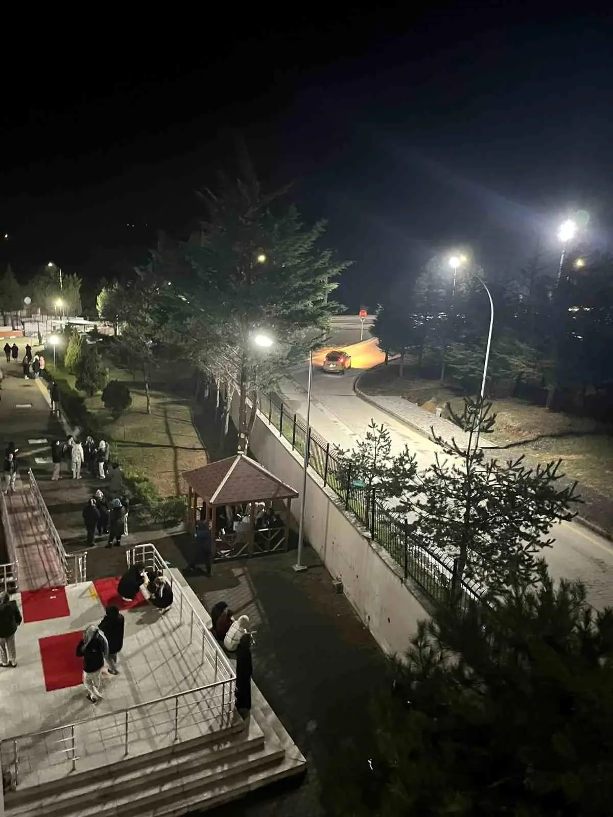 Bolu\'da gece saatlerinde 4.2 büyüklüğünde deprem meydana geldi