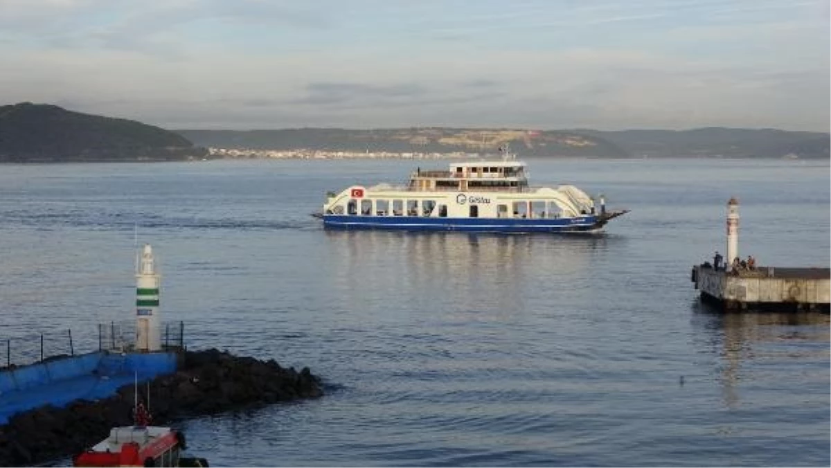 Bozcaada ve Gökçeada\'ya feribot seferleri iptal edildi