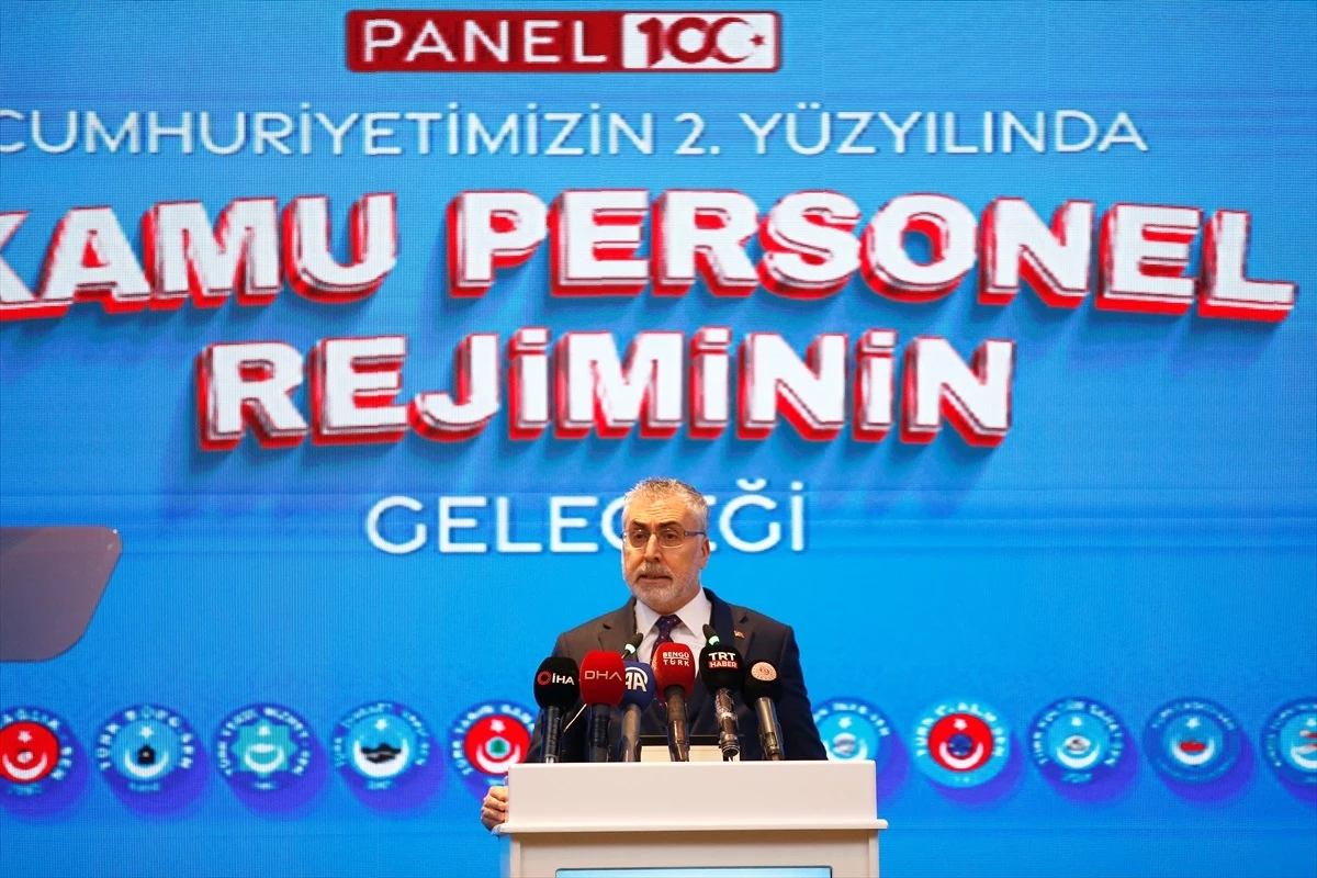 Çalışma ve Sosyal Güvenlik Bakanı Vedat Işıkhan, sosyal diyalog mekanizmalarını işleten bir yönetim anlayışını benimsediklerini söyledi