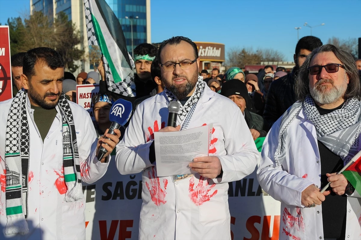 Diyarbakır ve Siirt\'te Hekimler İsrail\'in Gazze\'ye Yönelik Saldırılarına Tepki Gösterdi
