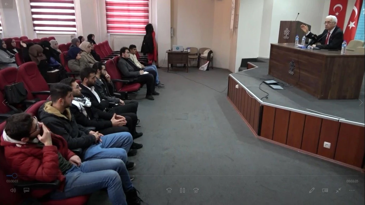 Gazeteci-Yazar İhsan Tunçoğlu, TÜGVA Kütahya İhtisas Akademisi\'nde konuştu