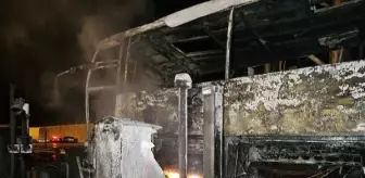 Tarsus'ta otobüs kaza sonucu alev aldı: 6 yaralı