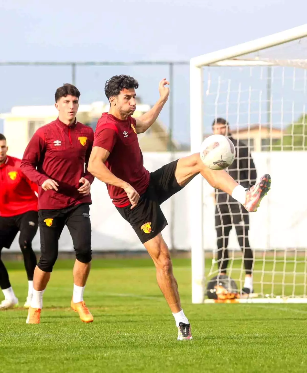 Göztepe, Nazilli Belediyespor ile hazırlık maçında karşı karşıya gelecek