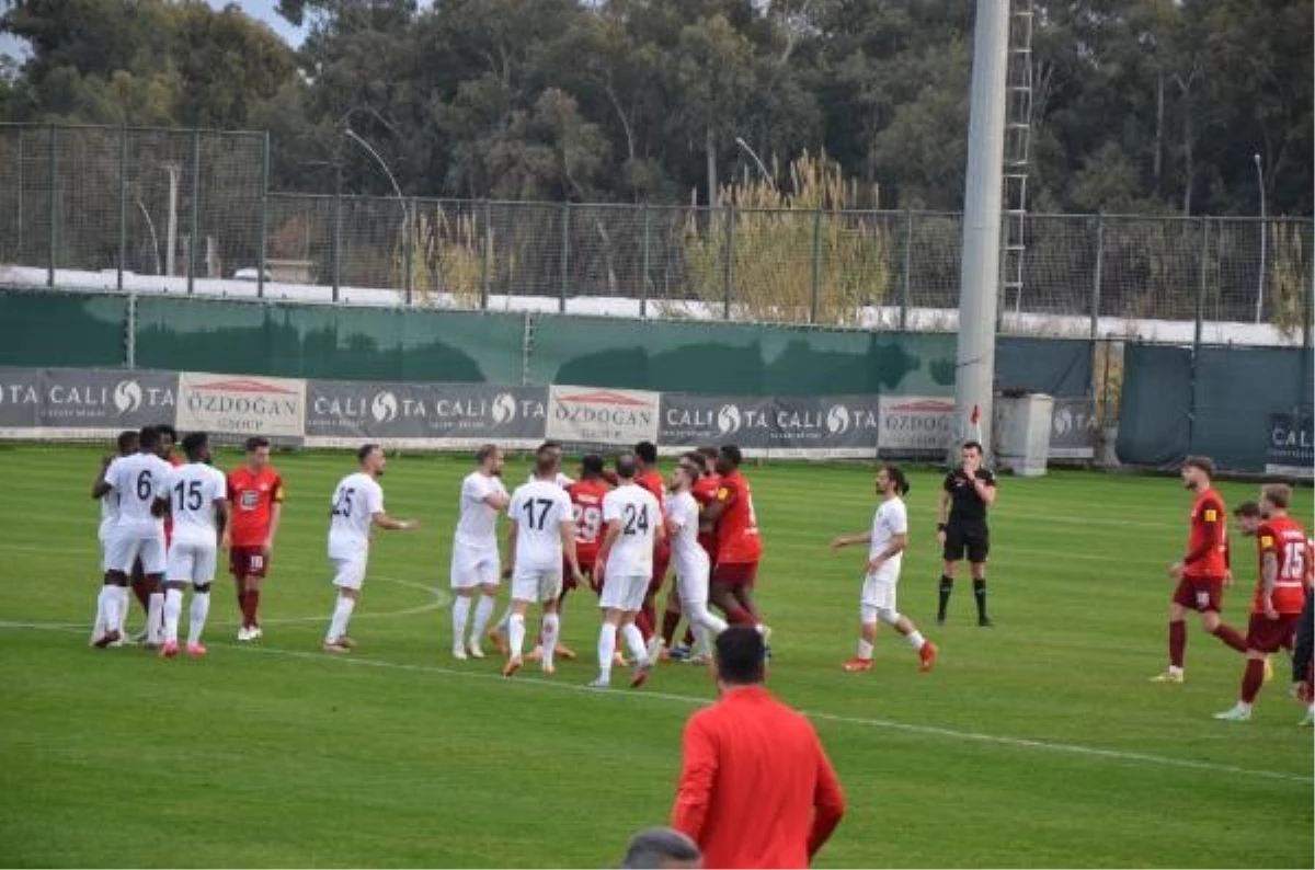 Gençlerbirliği ile Kaiserslautern arasında gerginlik yaşandı