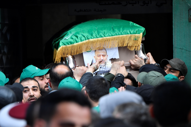 Hizbullah, Aruri suikastına tepki olarak ilk adımı attı: İsrail'in askeri üssüne roket yağdırdılar