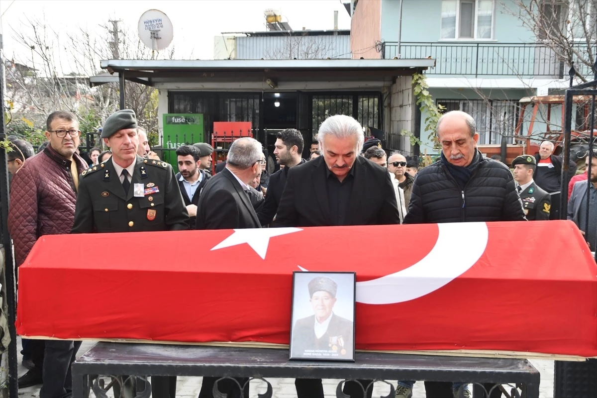 Kore gazisi Hasan Hüseyin Aydın\'ın cenazesi toprağa verildi