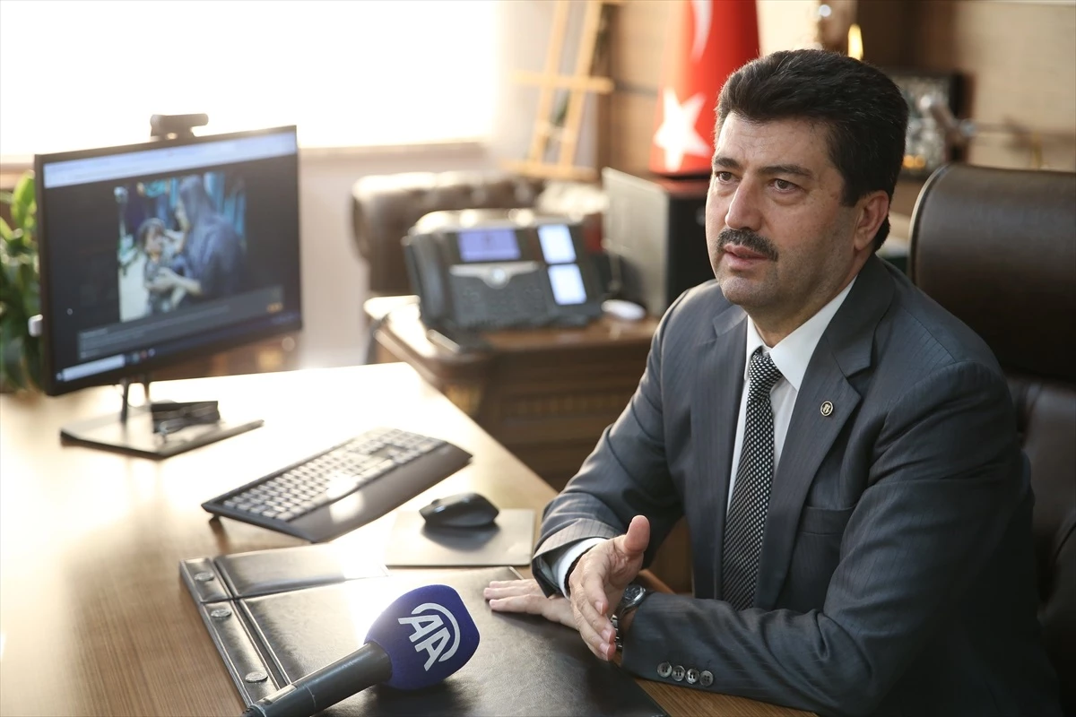 SUBÜ Rektörü Prof. Dr. Mehmet Sarıbıyık, AA\'nın \'Yılın Kareleri\' oylamasına katıldı