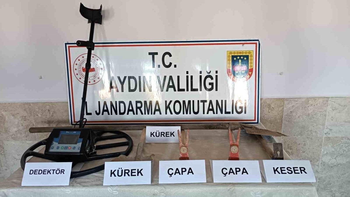 Aydın\'da Tarihi Eser Kaçakçıları Yakalandı