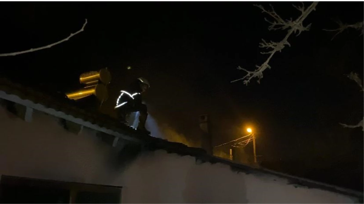 Edirne\'de çıkan yangında müstakil ev kullanılamaz hale geldi