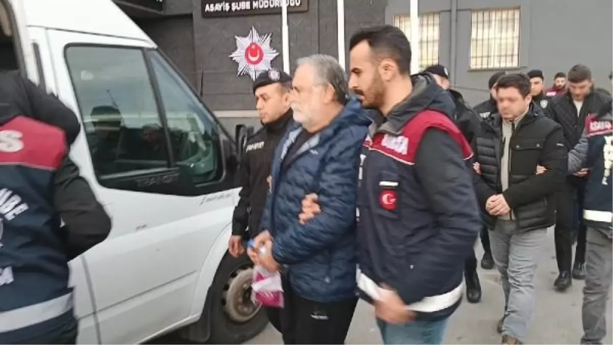 Orhangazi\'de Altın Dolandırıcılığı: Kuyumcu Ahmet Ö. Yakalandı
