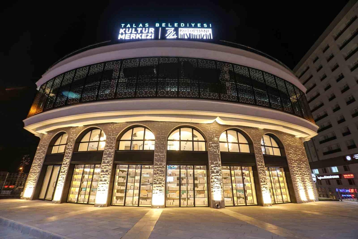 Talas Belediye Başkanı Mustafa Yalçın\'ın 100 Ağartan Projeleri tamamlandı
