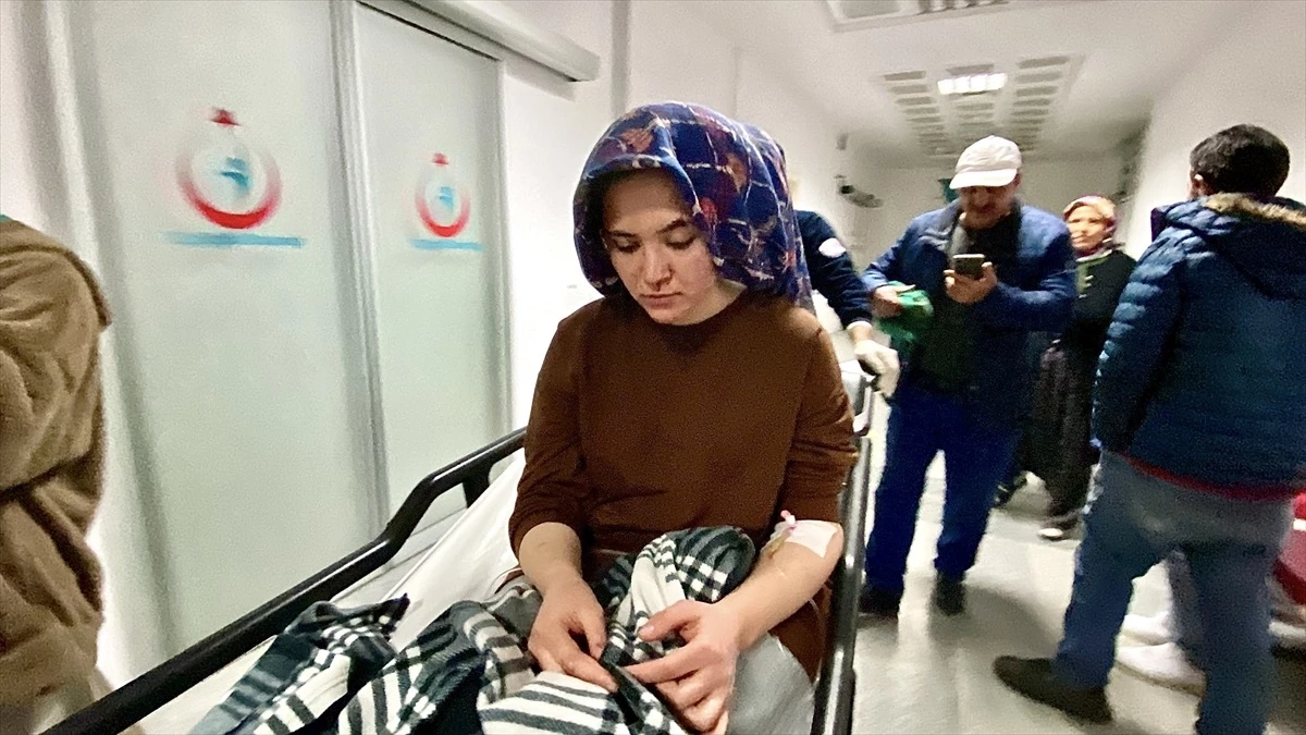 Aksaray\'da Kadın, Cep Telefonu Gasbedi Sırasında Yaralandı