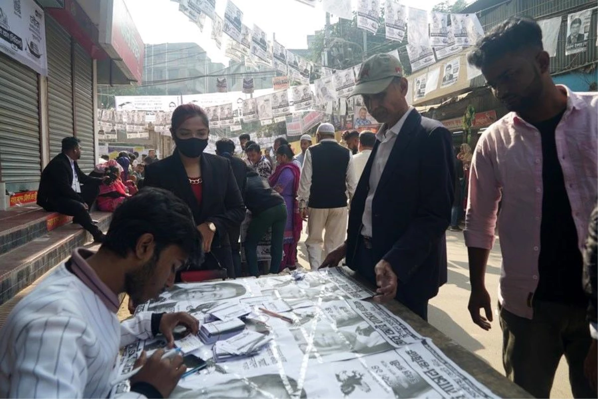 Bangladeş\'te Genel Seçimler Başladı