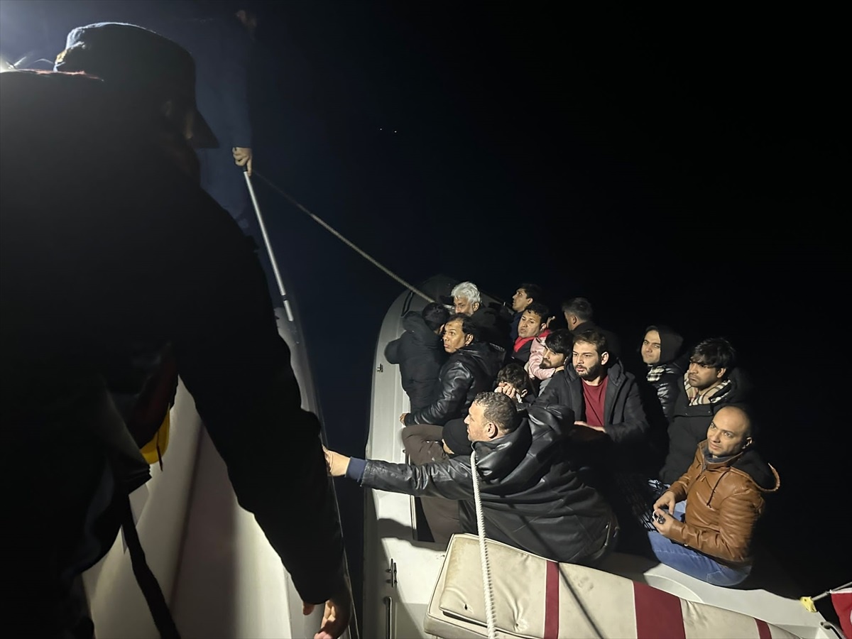 Muğla Bodrum açıklarında 58 düzensiz göçmen kurtarıldı