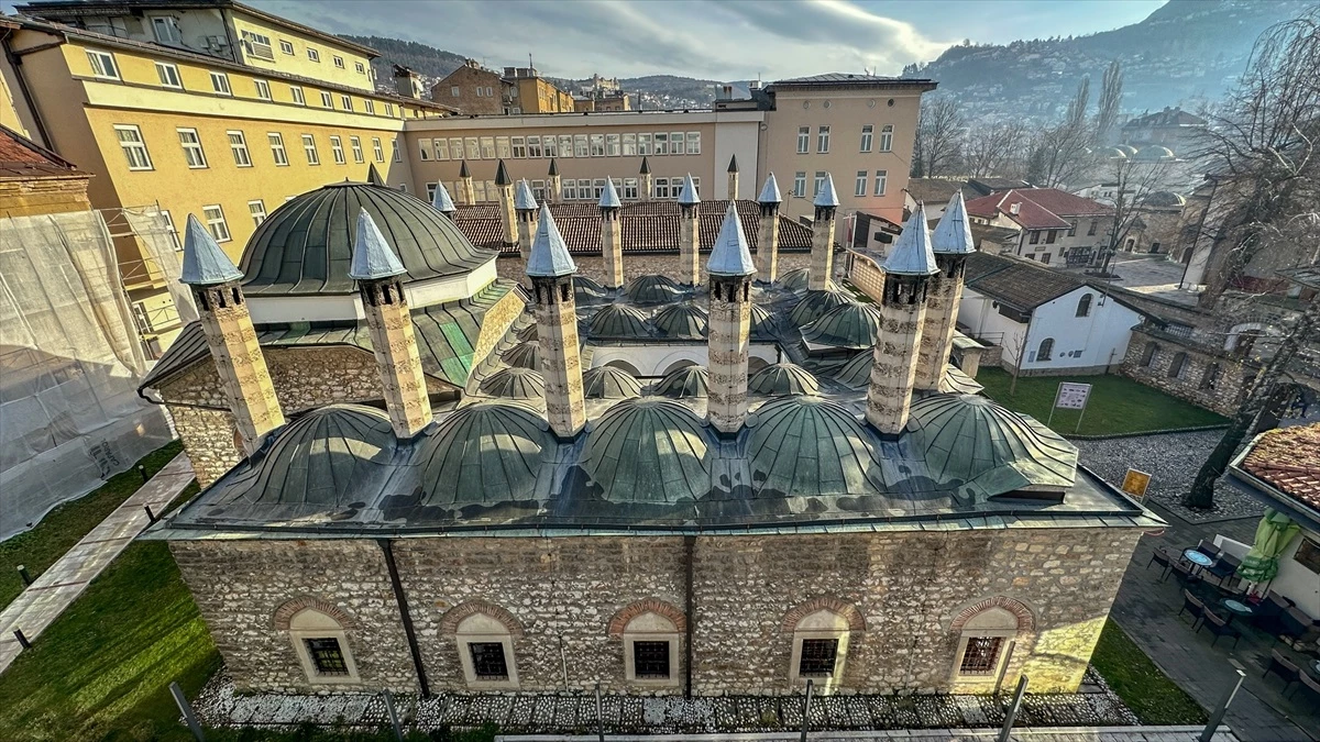 Bosna Hersek\'teki Gazi Hüsrev Bey Medresesi, 487 yıllık geçmişiyle eğitim vermeye devam ediyor